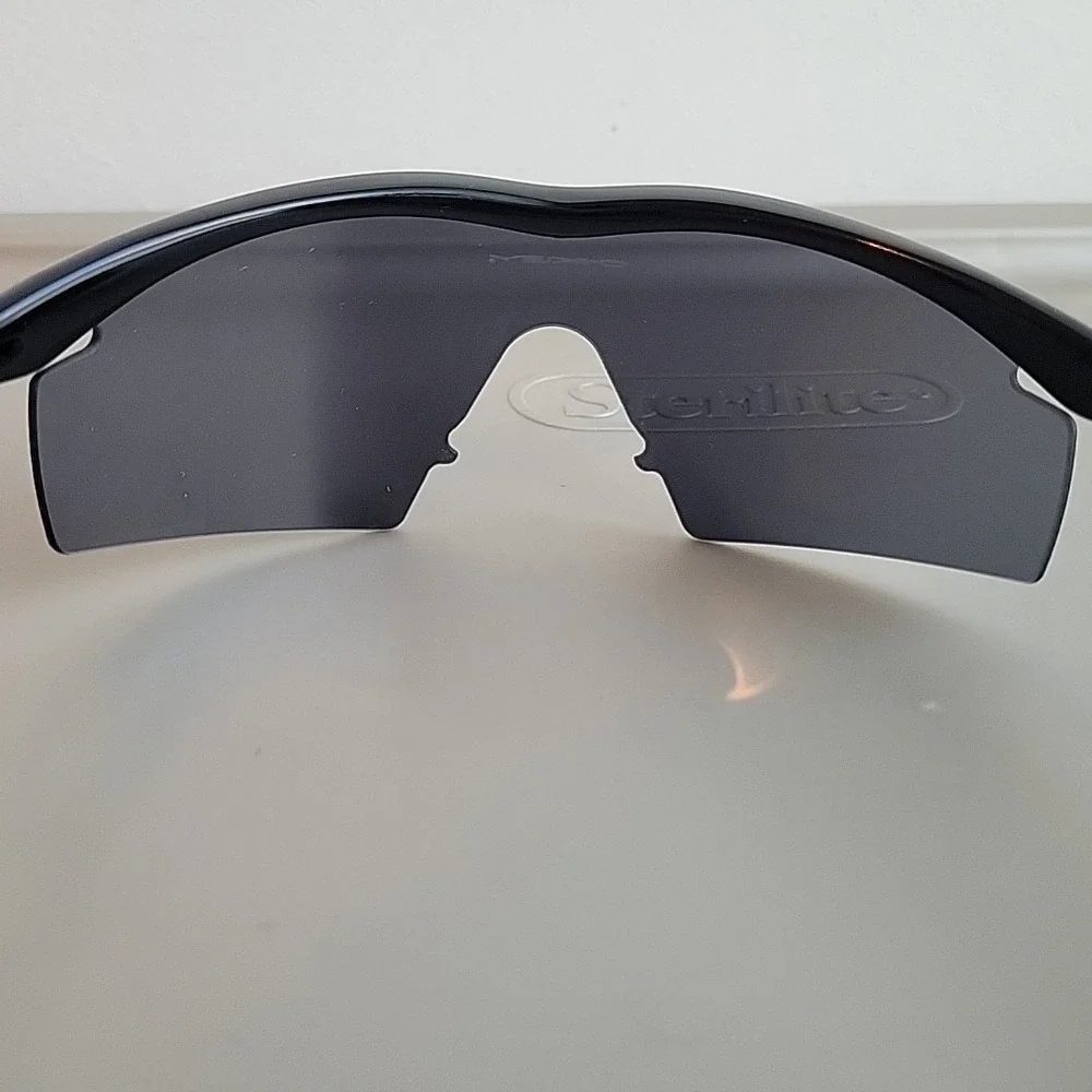OAKLEY M Frame Sunglasses Sport Shield Wrap Cycling Baseball Black Lens USA